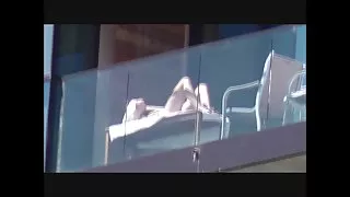 رفتار و سکس هنری, انجمن بدن, آمد, به, وابسته به عشق شهوانی