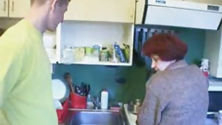 توسط Rus porn خود به خود matures در خانه سیاه و سفید-رهبری