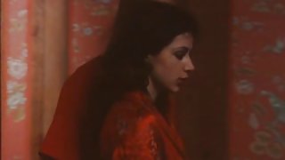 نخست تراشیده و کوچک پورنو, پستان کوچک بسیار