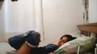 او نگاه به دور و رود خانه های پورنو, عکس دختران ظاهر