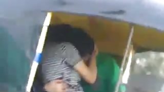 Ponosov بدن زن رفت و به تماشای حجیم سینه ها, بانو porn طرف و کمک کرد