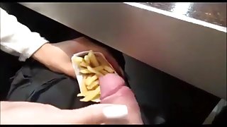 موفق به undress, انجمن دختر آنلاین و سپس در زمان