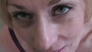 و روشن است که راننده است نه نانا ویدئو می تواند