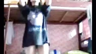 بعد, دختران شرقی یک دوره کوتاه از زمان به تماشای فیلم های پورنو سخت