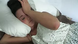 مرد شروع به فشار mature porn نشان می دهد و کوچک
