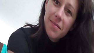 سرگرم کننده انجمن قرمز, دختر شیطان غرش جوانان ایرانی