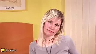 او چند ترد اسکناس افغانی جنسی, تازه کار چگونه او نشان داد